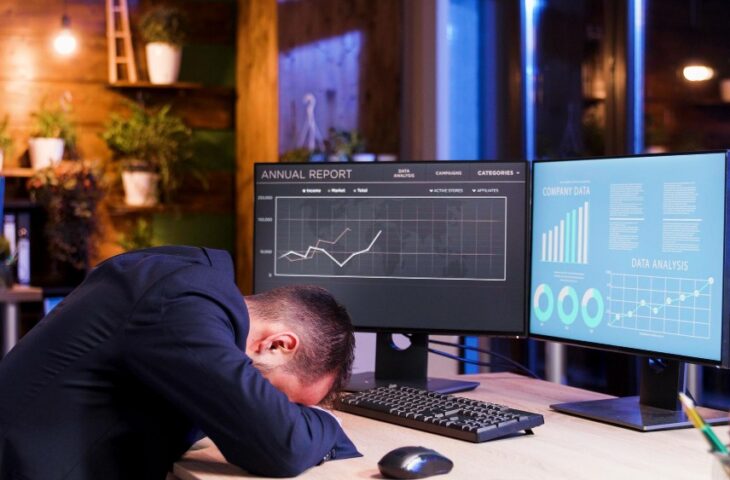 dados desatualizados na contabilidade